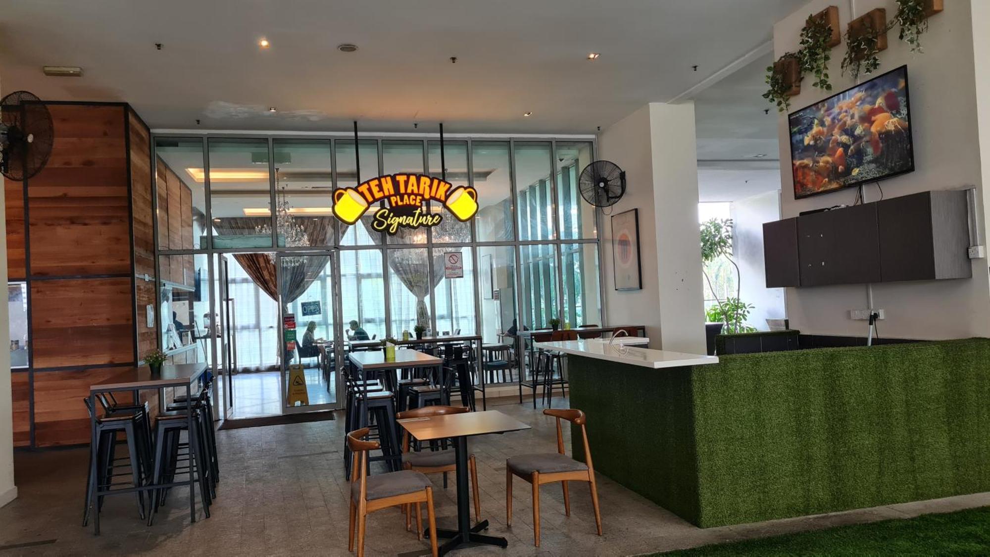Hostel At Regalia Residence, Kuala Lumpur